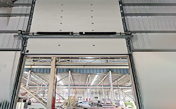 临潭工业提升门