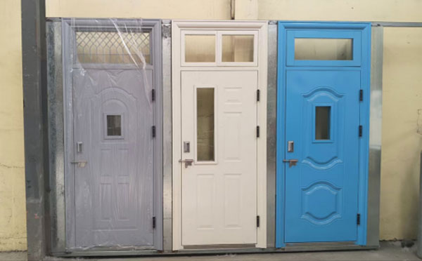 临潭学校教室门