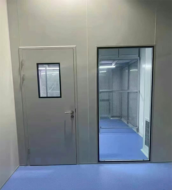 学校教学楼完成临潭防火门标准化安装